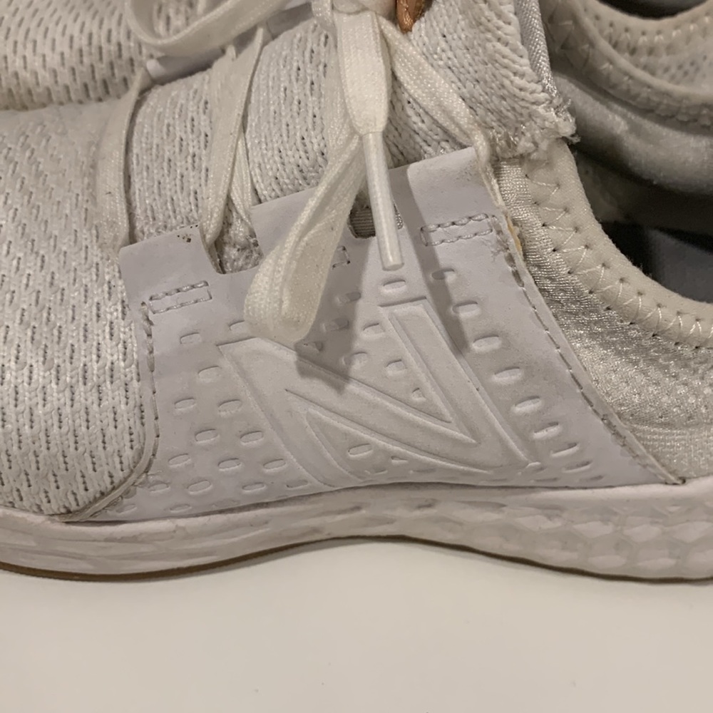 Sneaker - Picture 4 of 9